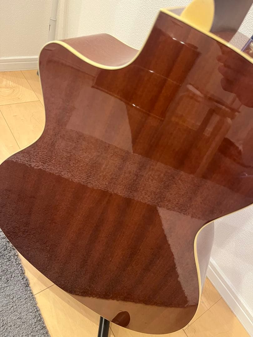 Fender Kingman Bass アコースティックベース