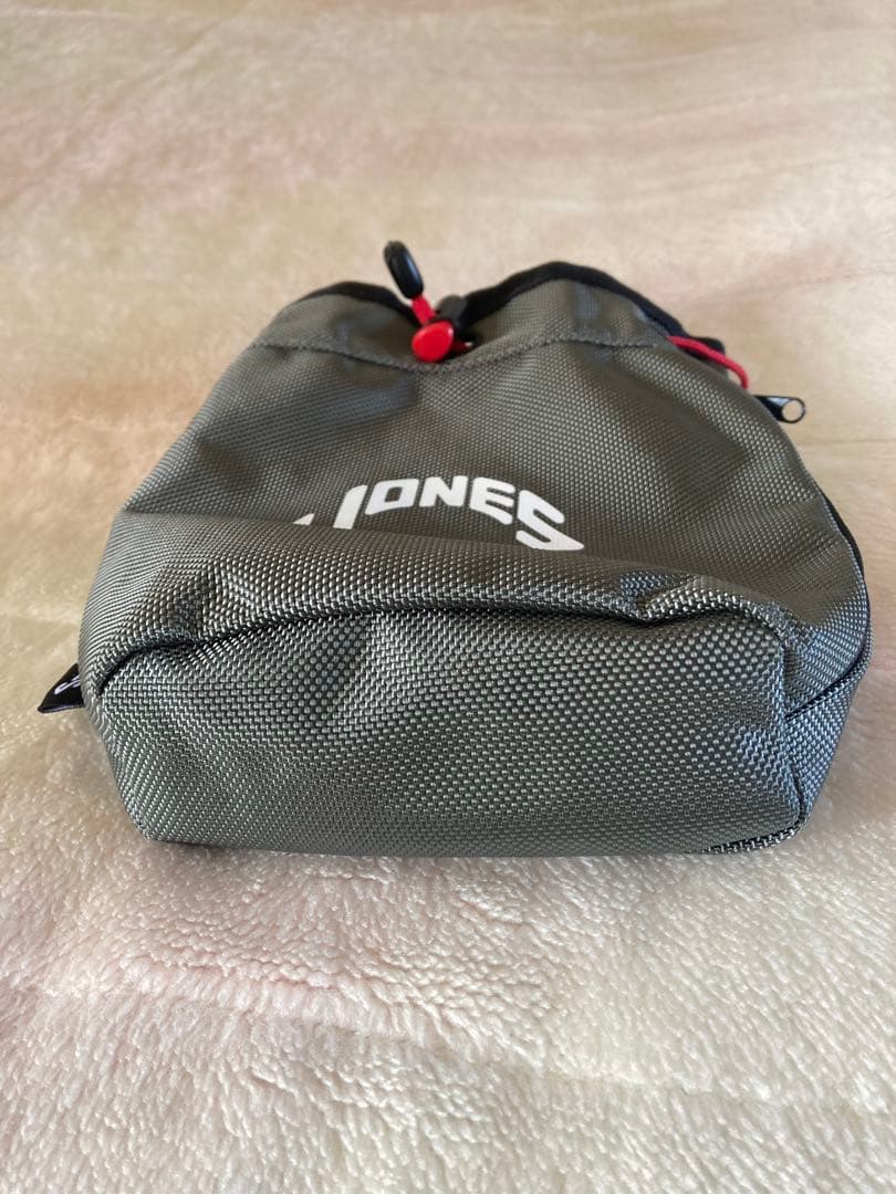 JONES ジョーンズ　ポーチ グレー