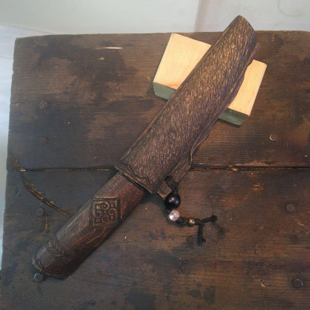 アイヌマキリ　木製彫刻　北海道。