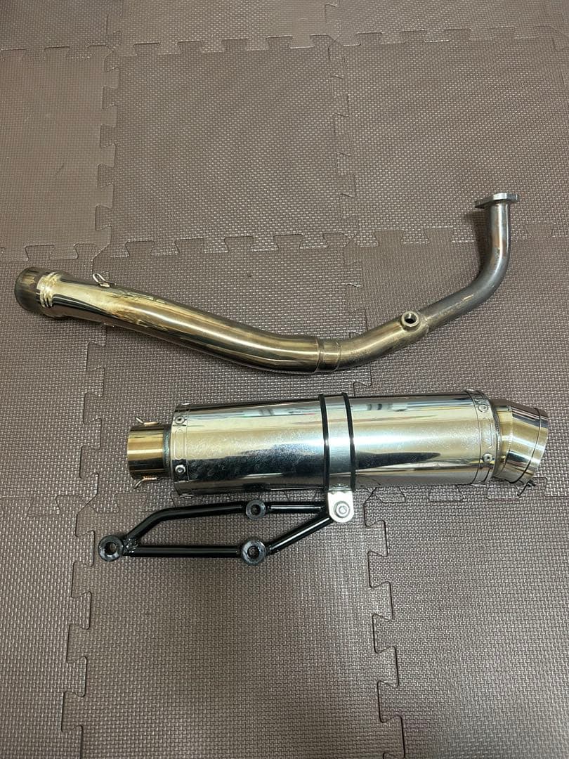 シグナスグリファス　マフラー