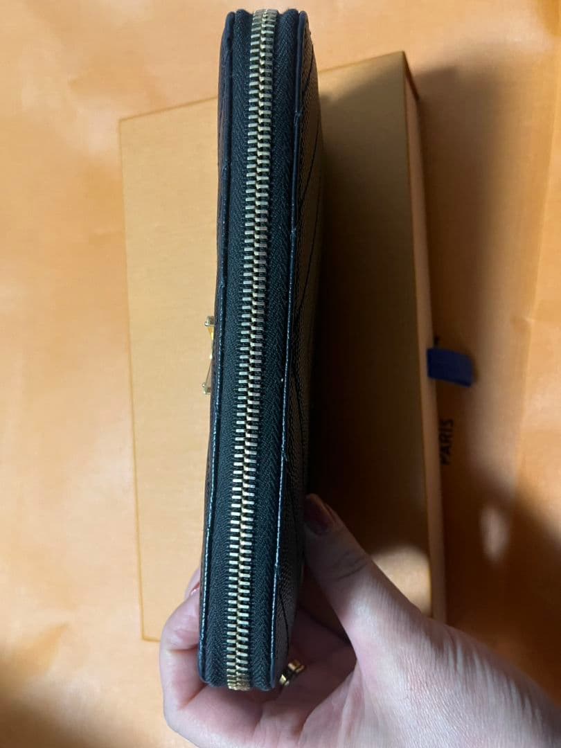 YSL 黒 キルティング 長財布