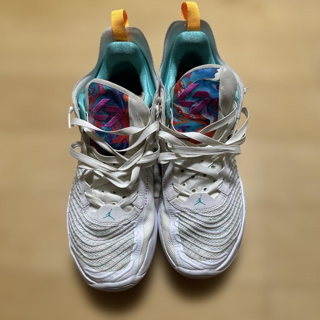 Air Jordan バスケットボールシューズ ホワイト/マルチカラー