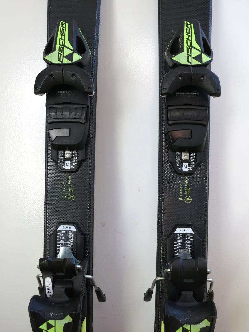 FISCHER フィッシャー RC4 ジュニアスキー板 120cm ストック付き