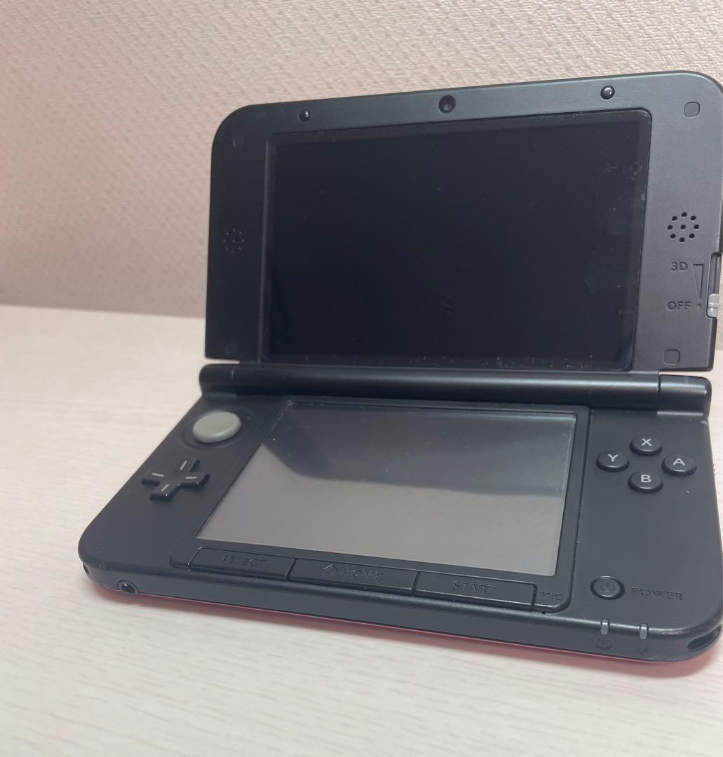 任天堂　ニンテンドー3DSLL 本体レッド×ブラック　匿名配送　カセット付き