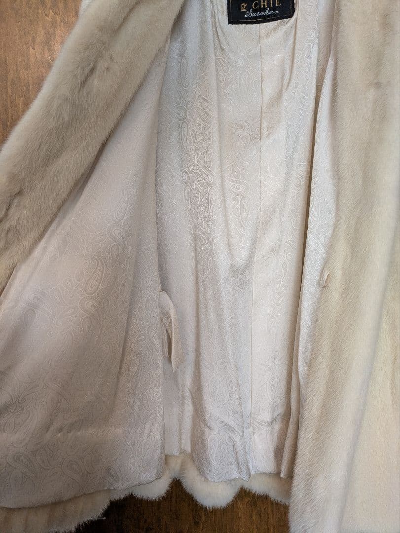 KHさん専用、寒さ対策クリーム色ファーコート ボタン付き