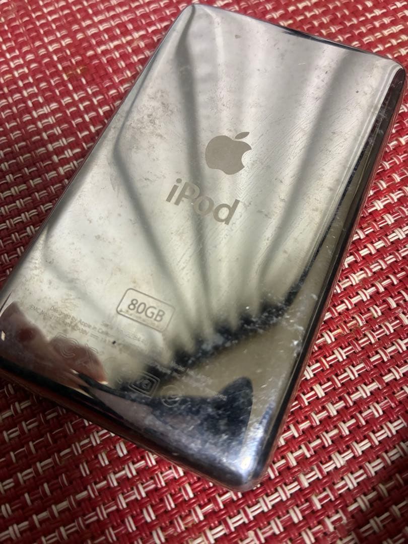 iPod classic 80GB（A1238） ルイヴィトンケース付き