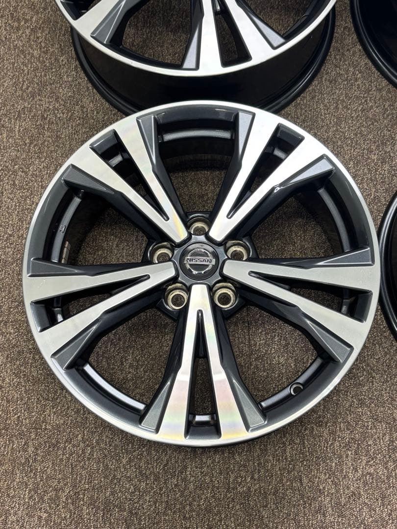 ニッサンT32エクストレイル純正18×7J +45 PCD114.3 4本セット