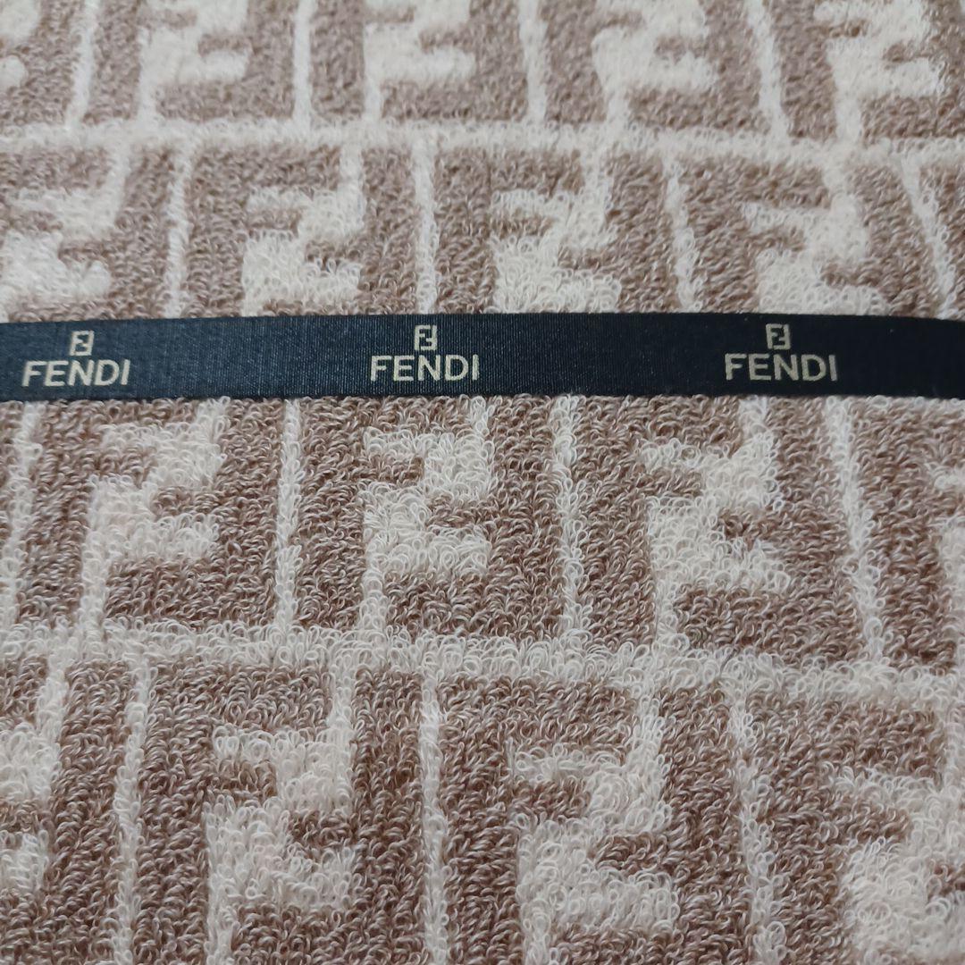FENDI フェンディ タオルケット ズッカ柄 FF柄　新品　箱付き