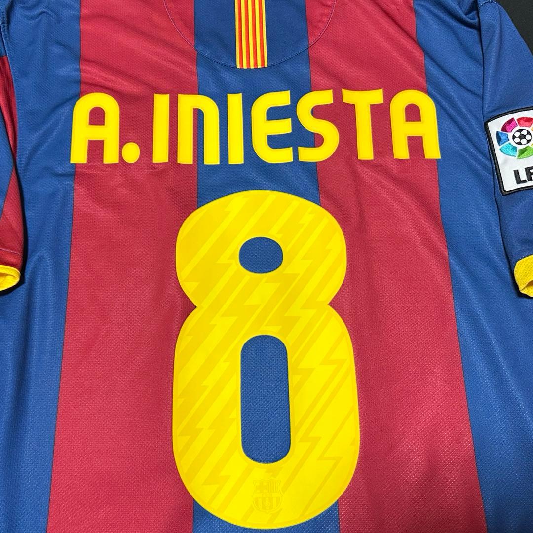 【極美品／正規品】FCバルセロナ 10/11 ホーム 8 イニエスタ日本Lサイズ