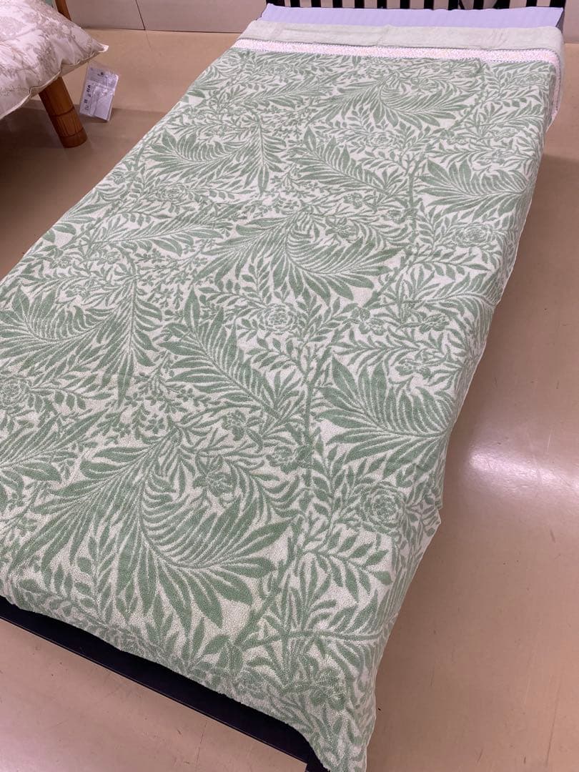 モリスギャラリー　タオルケット・西川・シングルサイズ約１４０×１９０cm