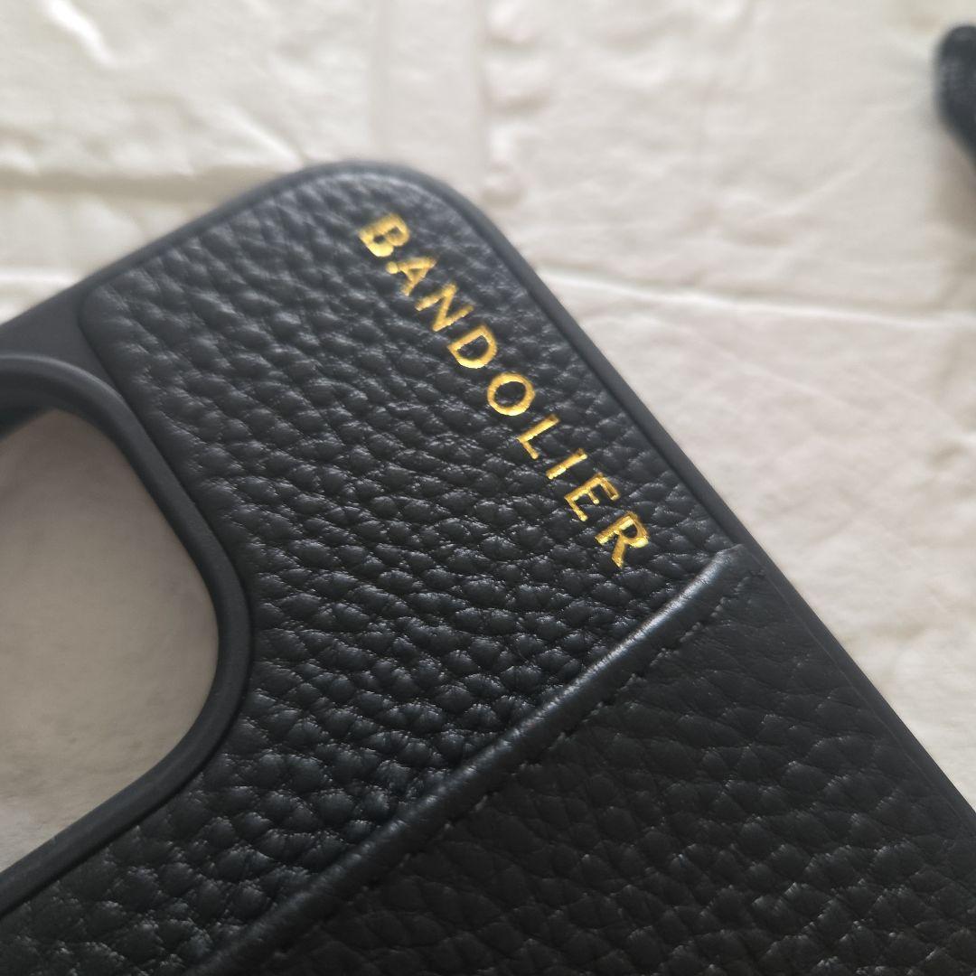バンドリヤー　BANDOLIER iPhone15　ケース　ショルダー