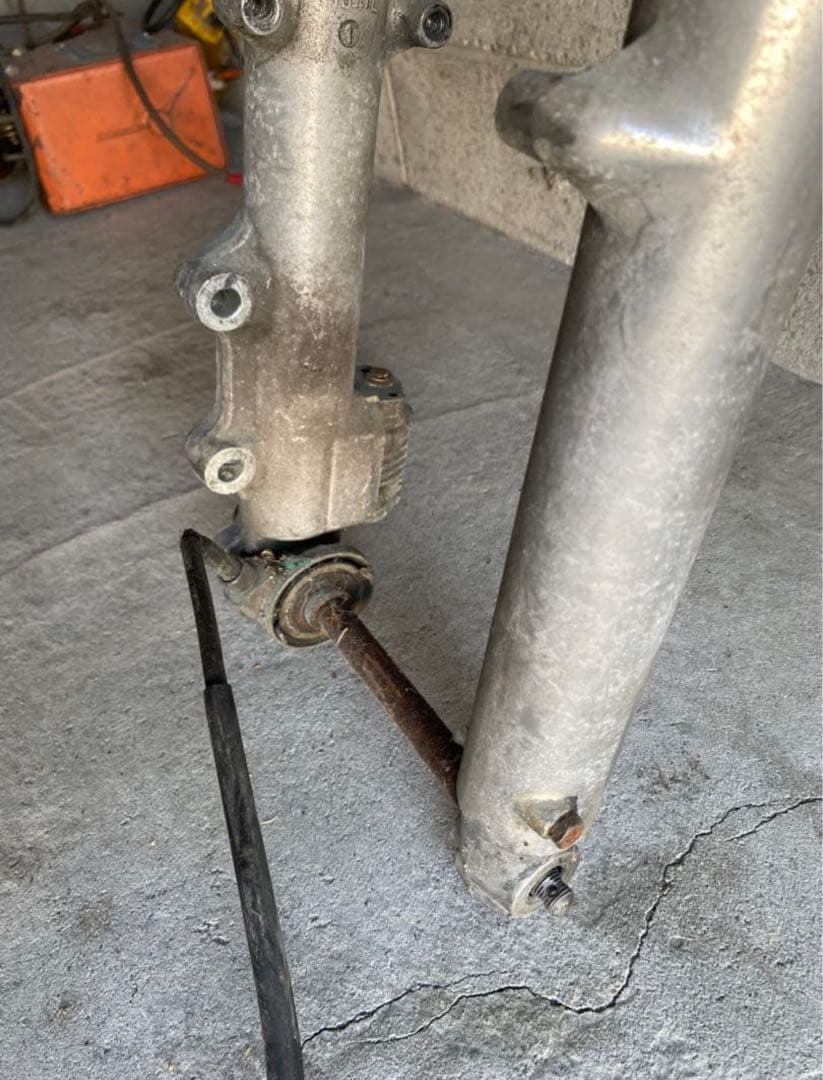 送料込み！gsx250e フロントフォーク一式