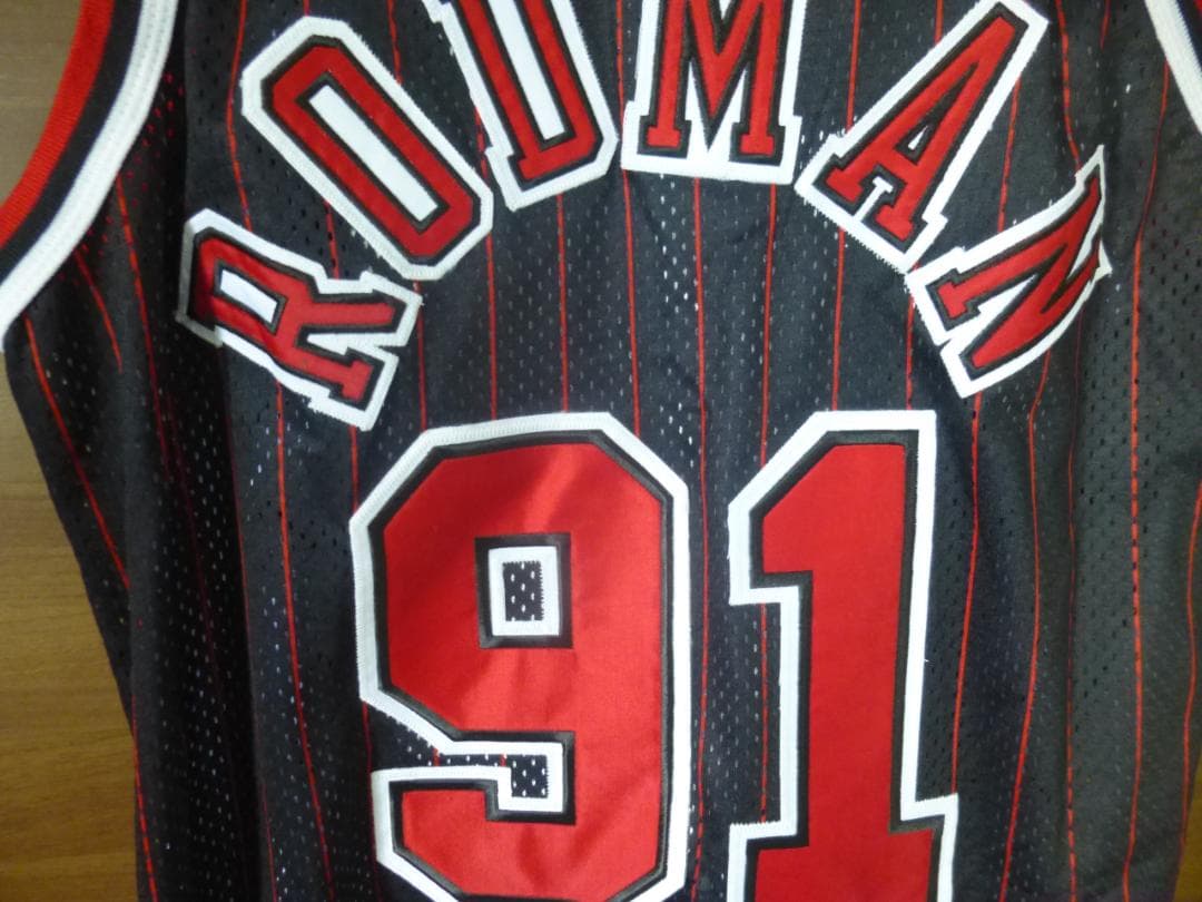保証書付き　直筆サイン入りユニフォーム デニス・ロッドマン NBA シカゴブルズ