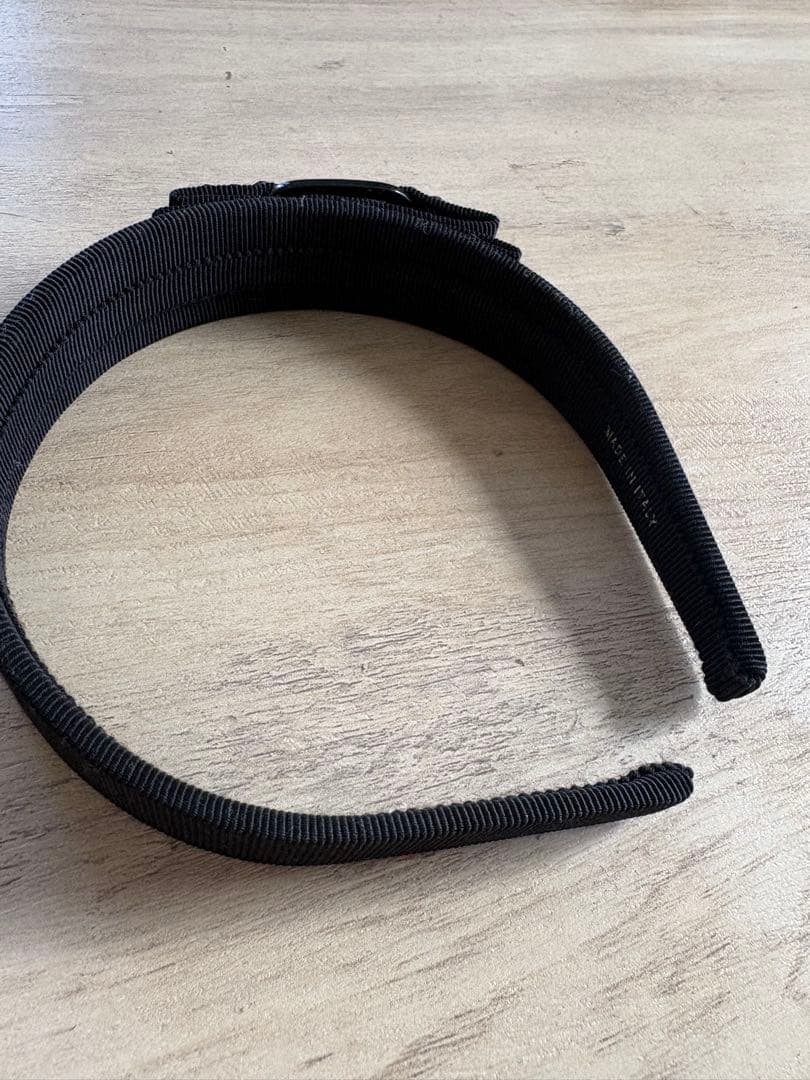 フェラガモ　Ferragamo カチューシャblack