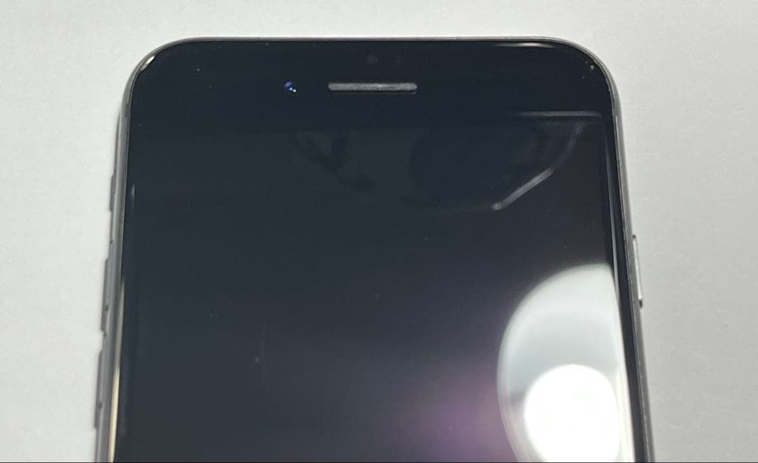 Apple iPhone 8 スペースグレー 本体 64gb