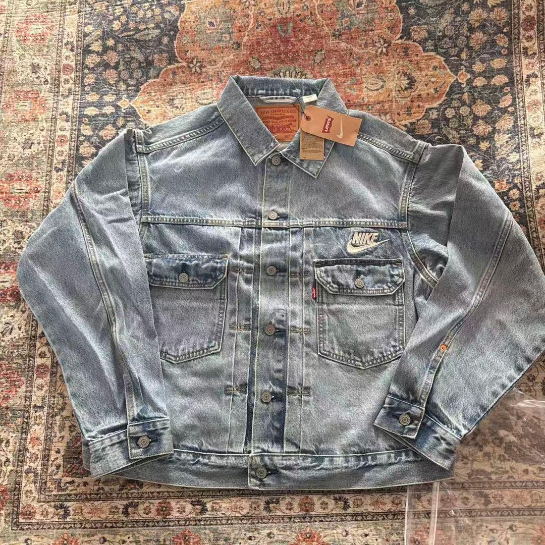 Levi's x Nike デニムジャケットライトブルー