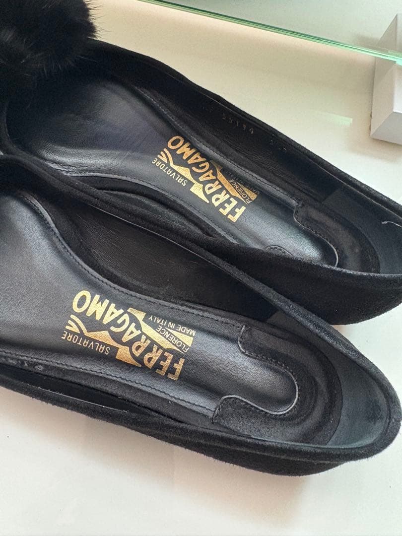 Ferragamo ブラックファーバレエシューズ 51/2 本日値下げ