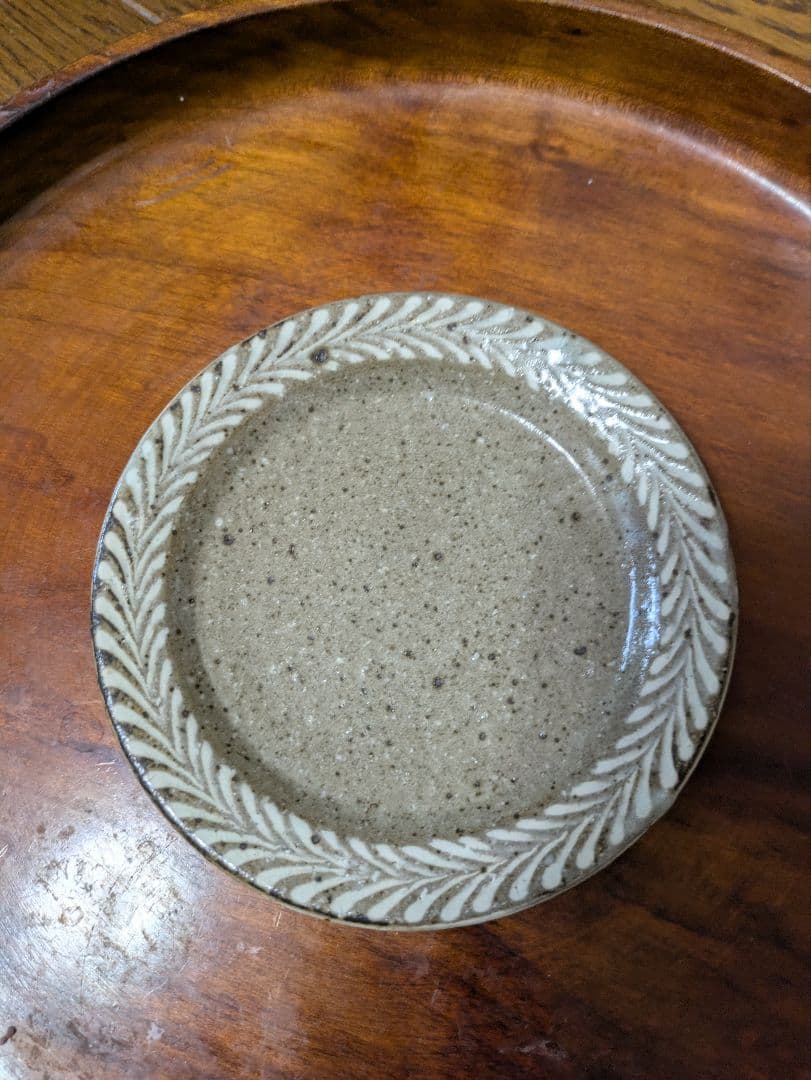 薮本寛之さん　葉模様の皿2枚セット