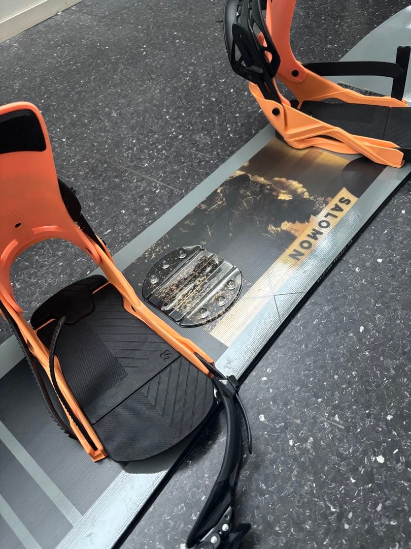 SALOMON サロモン　スノーボード　ビンディング付き　149cm 片方購入可