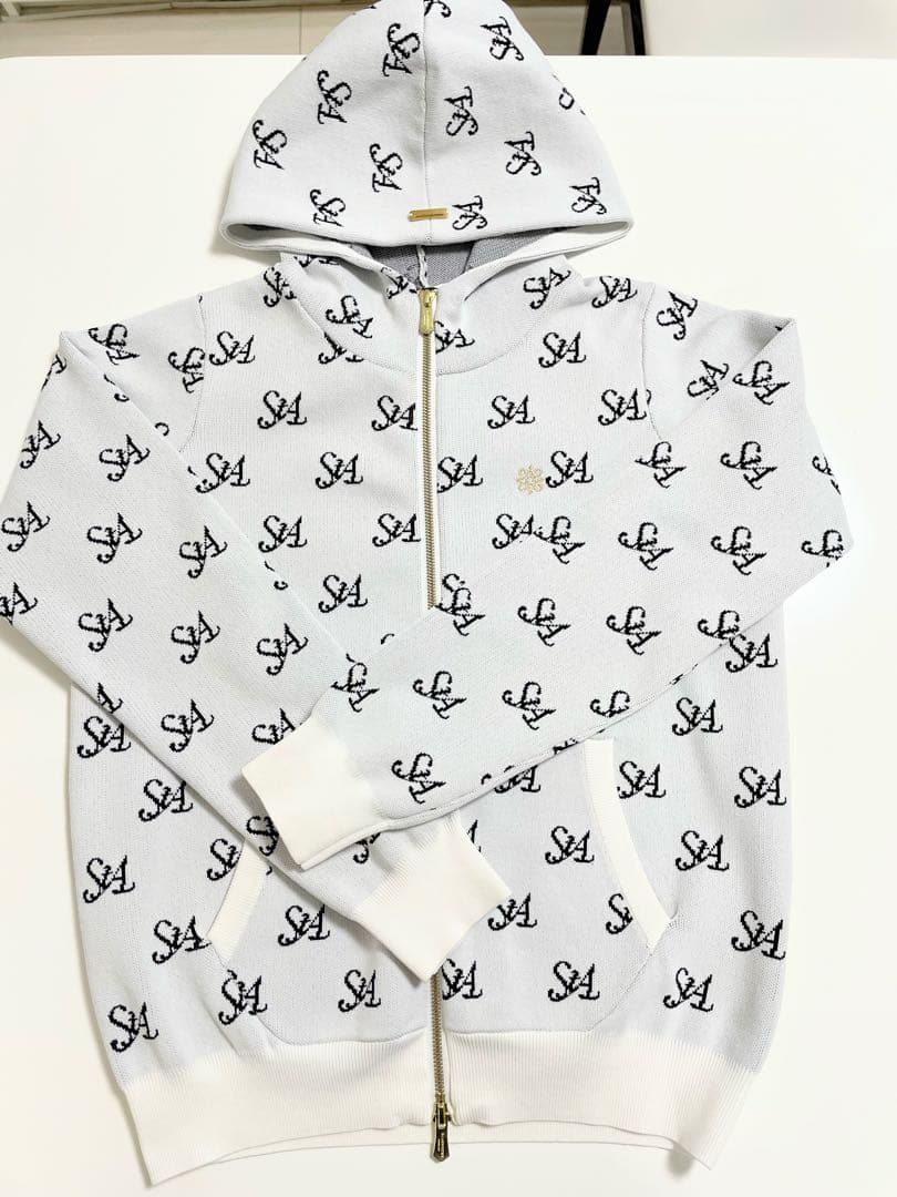 セントアンドリュース2024秋冬モデル　フルジップニットフーディー　Lサイズ