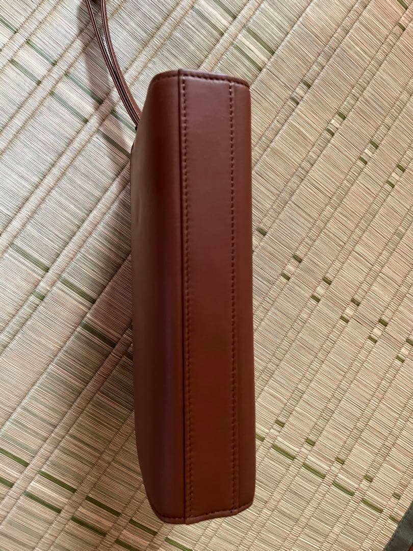 バレンシアガ　セカンドバッグ