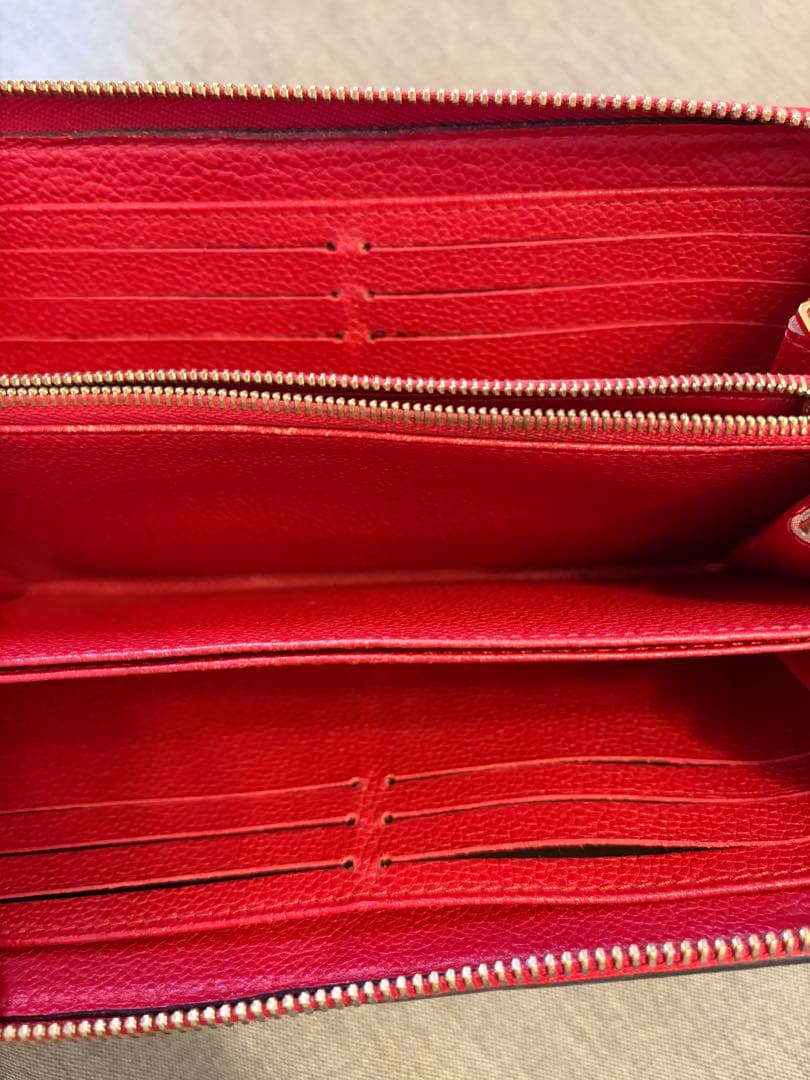 ルイヴィトン ジッピーウォレット