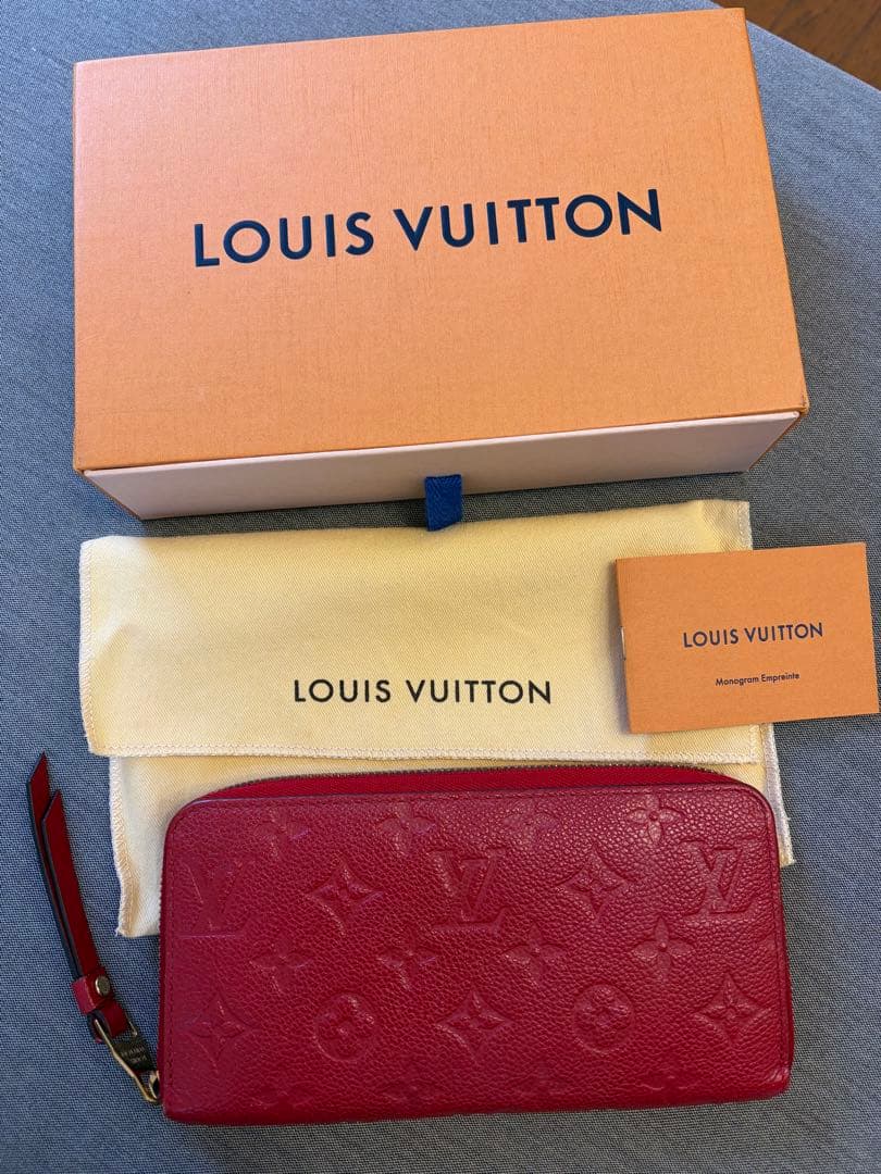 ルイヴィトン ジッピーウォレット