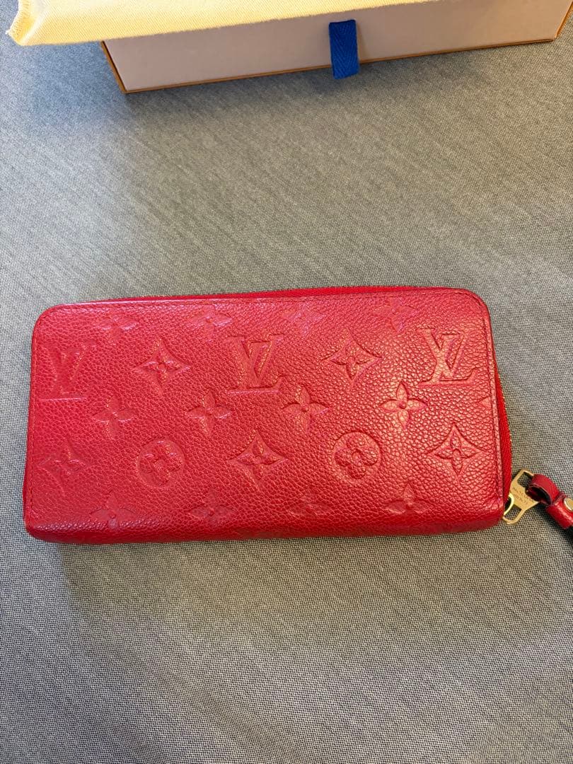 ルイヴィトン ジッピーウォレット