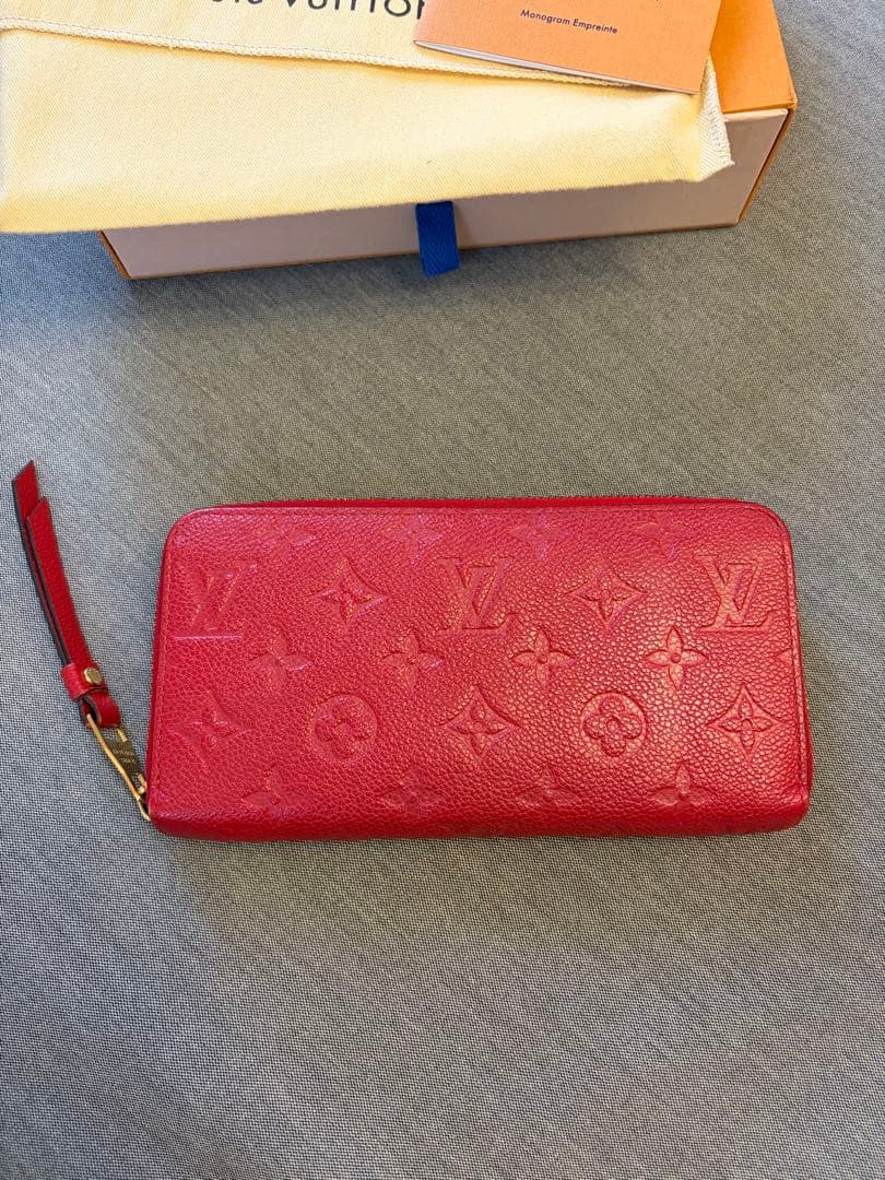 ルイヴィトン ジッピーウォレット