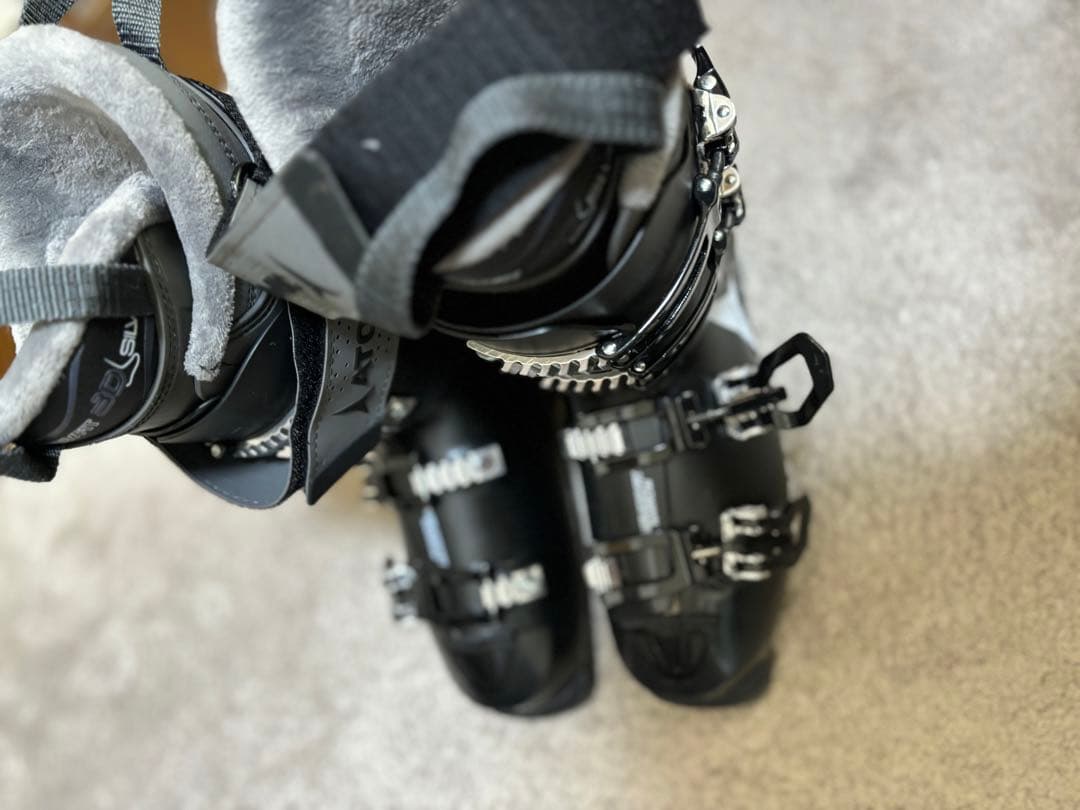 Atomic スキー用ブーツ ブラック