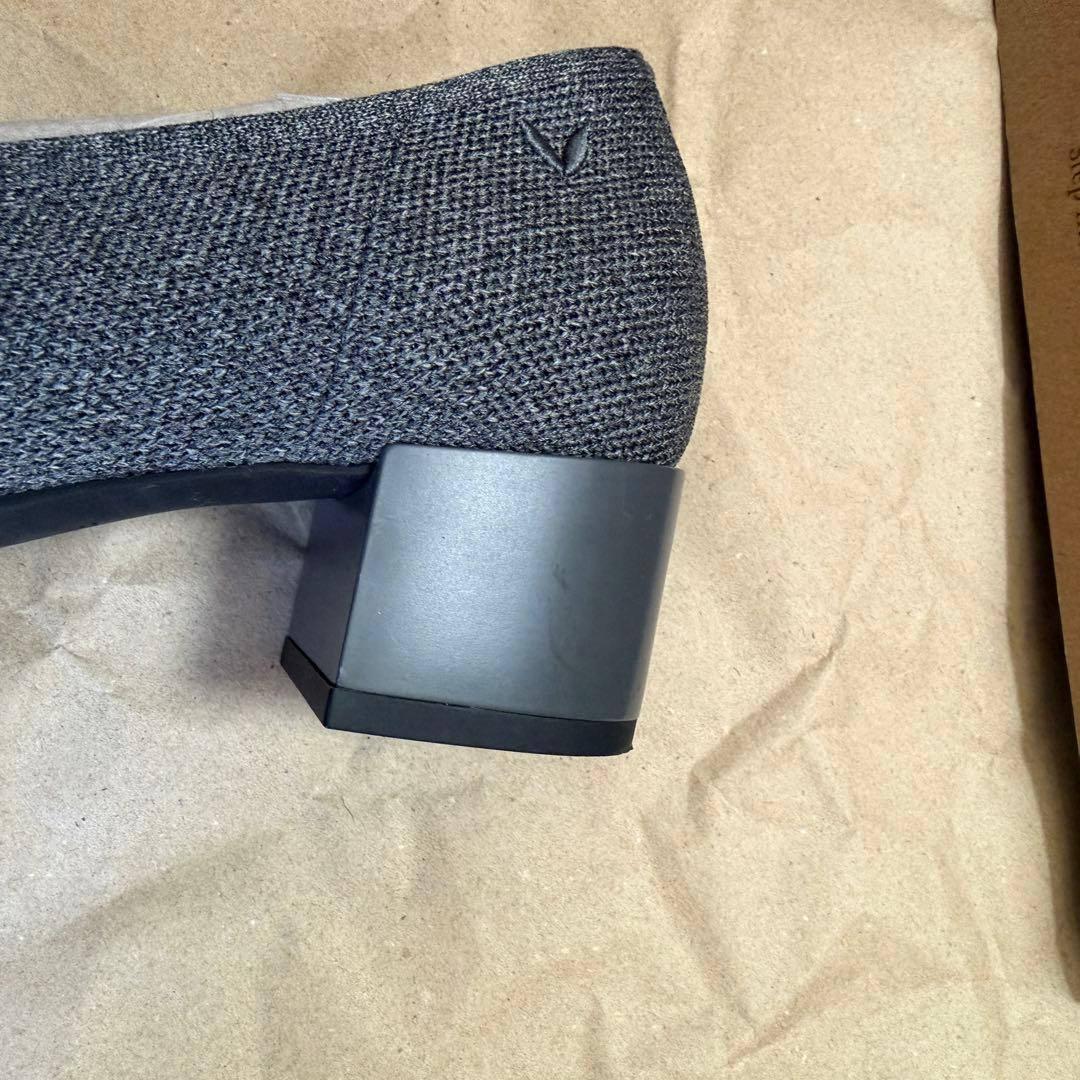 ほぼ新品　VIVAIA グレー　スクエアトゥ ストレスフリー ブロックヒール