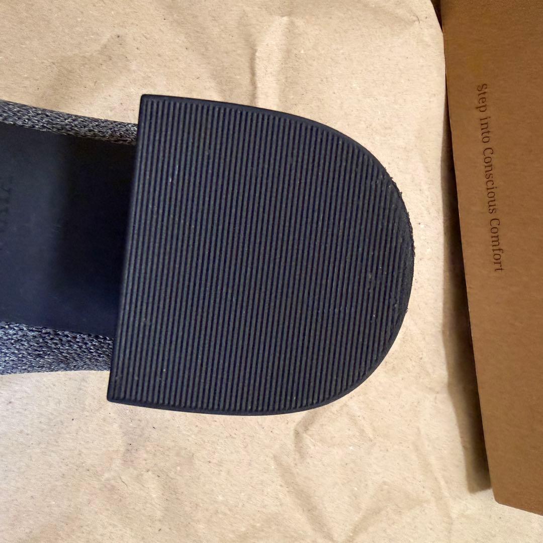 ほぼ新品　VIVAIA グレー　スクエアトゥ ストレスフリー ブロックヒール