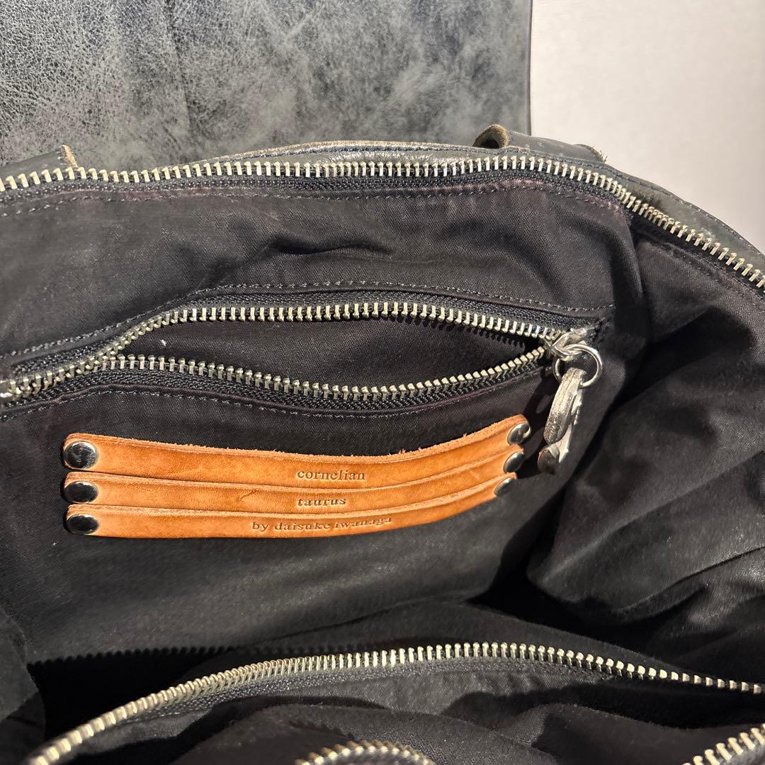 cornelian taurus by daisuke iwanaga トート