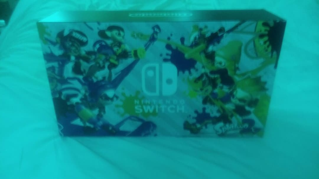 任天堂スイッチ本体です。