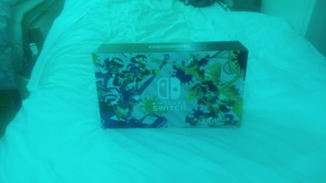 任天堂スイッチ本体です。