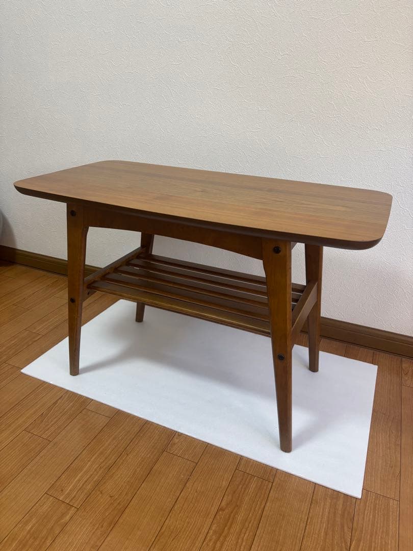 東屋　テーブル　カリモク60デザイン