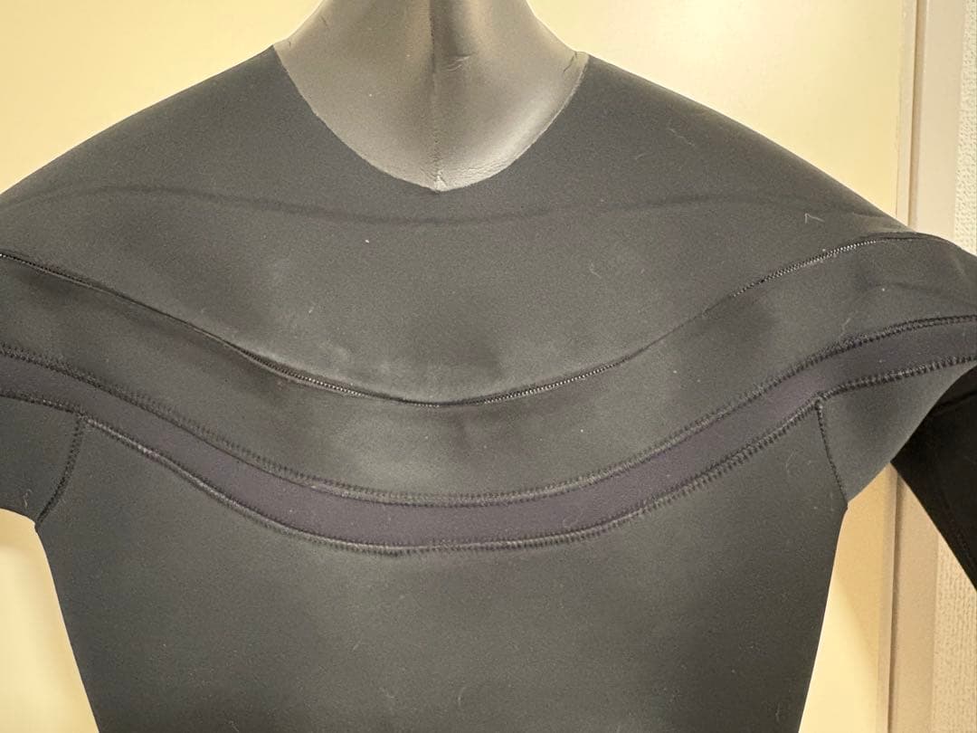 Mellow 5mm x 3mmセミドライウェットスーツ ML