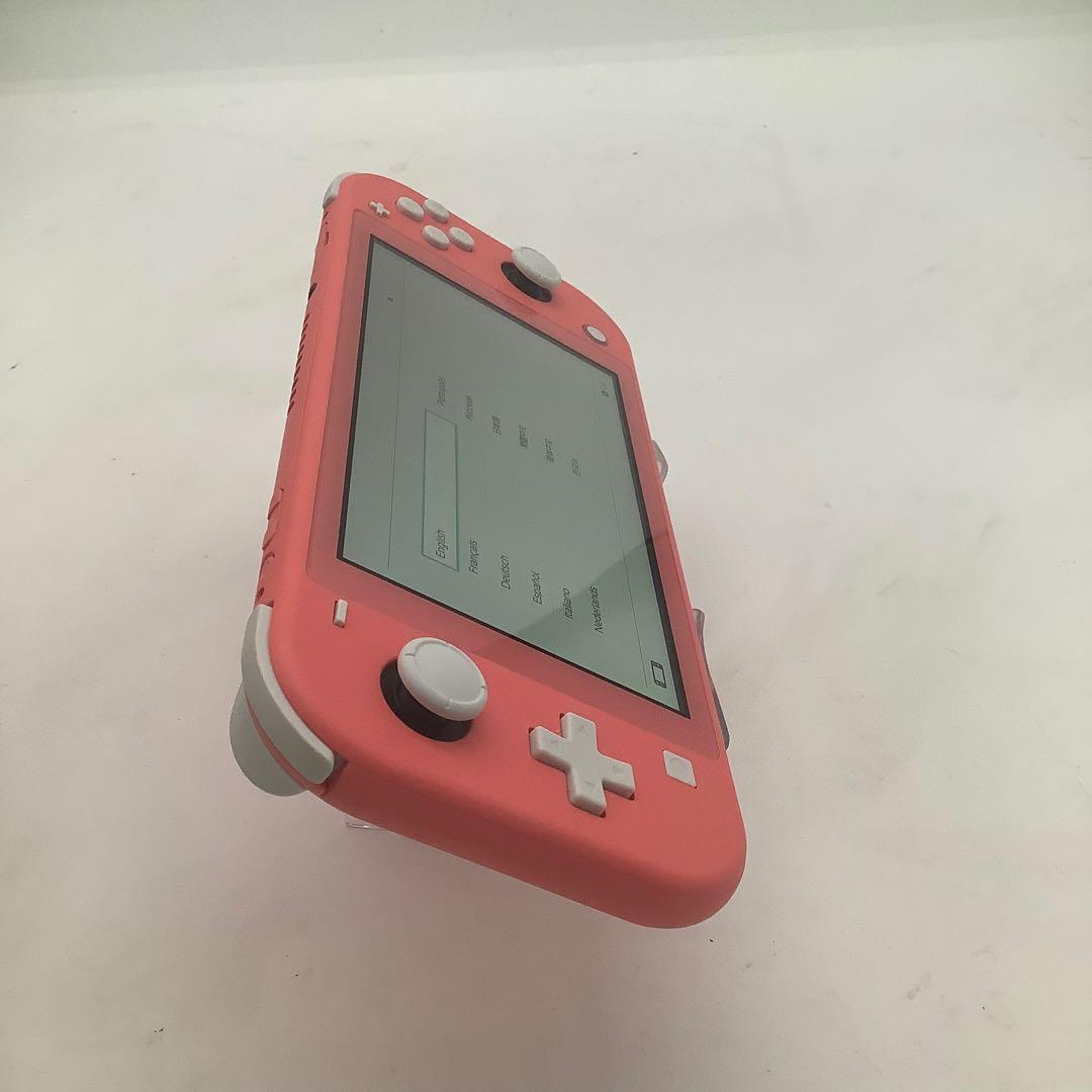 任天堂　Switchライト　本体　12