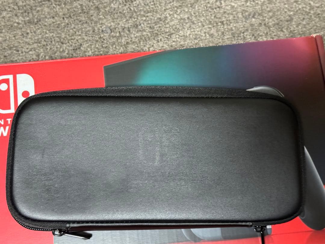 Nintendo Switchグレー 純正ケース、ゼノブレイドプロコン付き