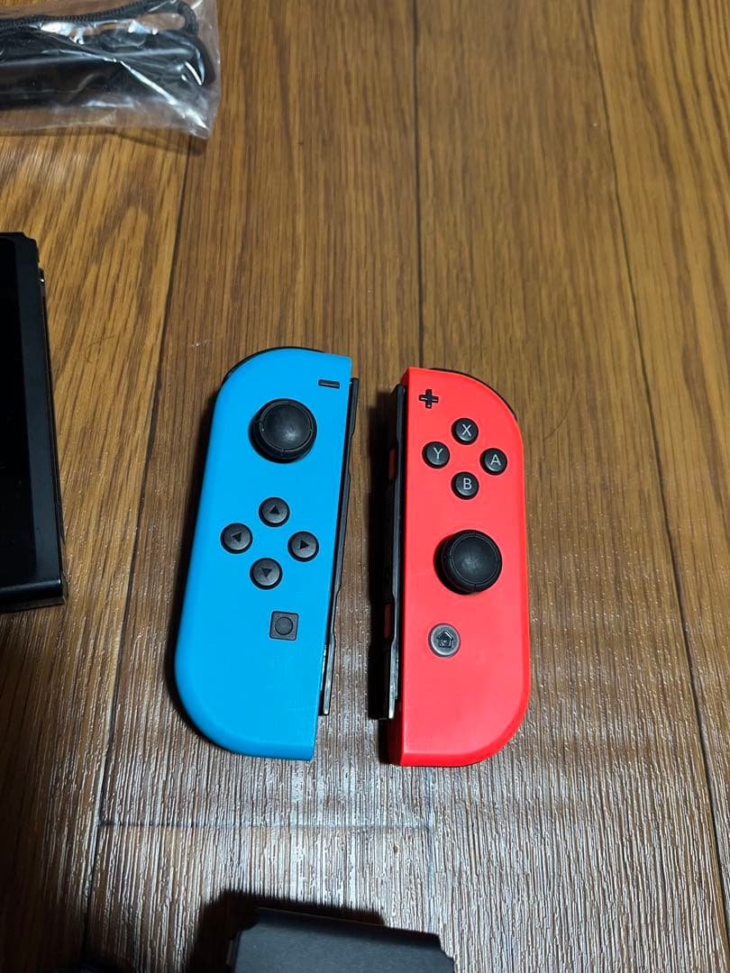 【即購入OK】任天堂スイッチ　比較的美品 付属品完備