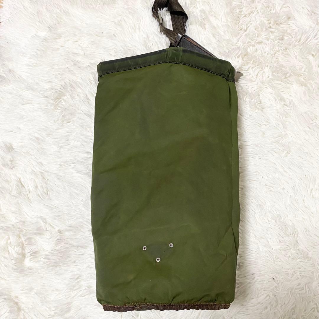 PRADA プラダ 三角ロゴ ドラム型 ショルダーバッグ ボンサック カーキ系