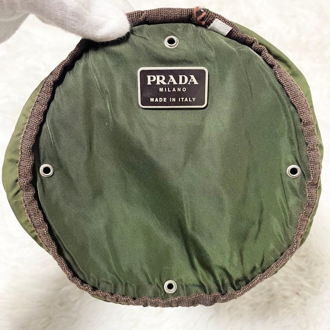 PRADA プラダ 三角ロゴ ドラム型 ショルダーバッグ ボンサック カーキ系