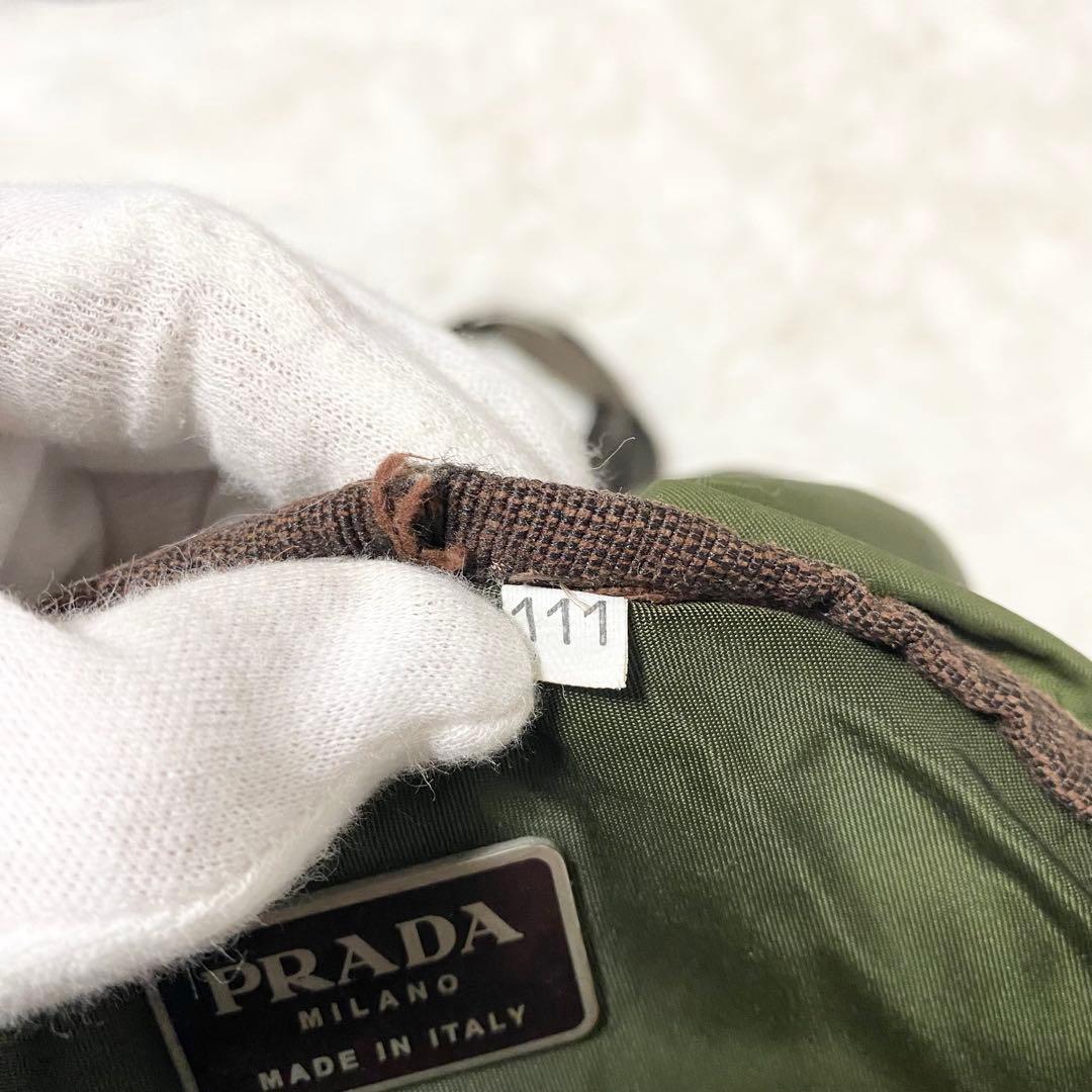 PRADA プラダ 三角ロゴ ドラム型 ショルダーバッグ ボンサック カーキ系