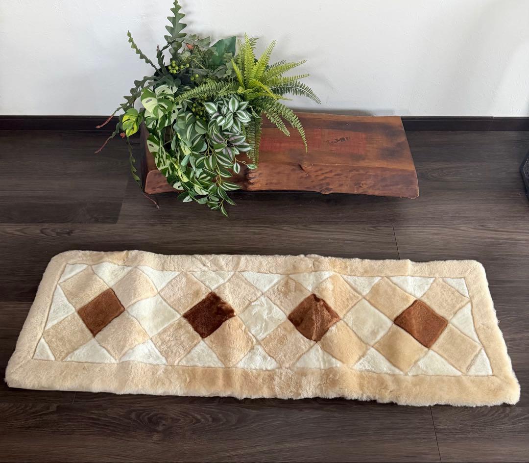 チャ　天然ムートン　パッチワークデザイン　ロングシート ベージュ