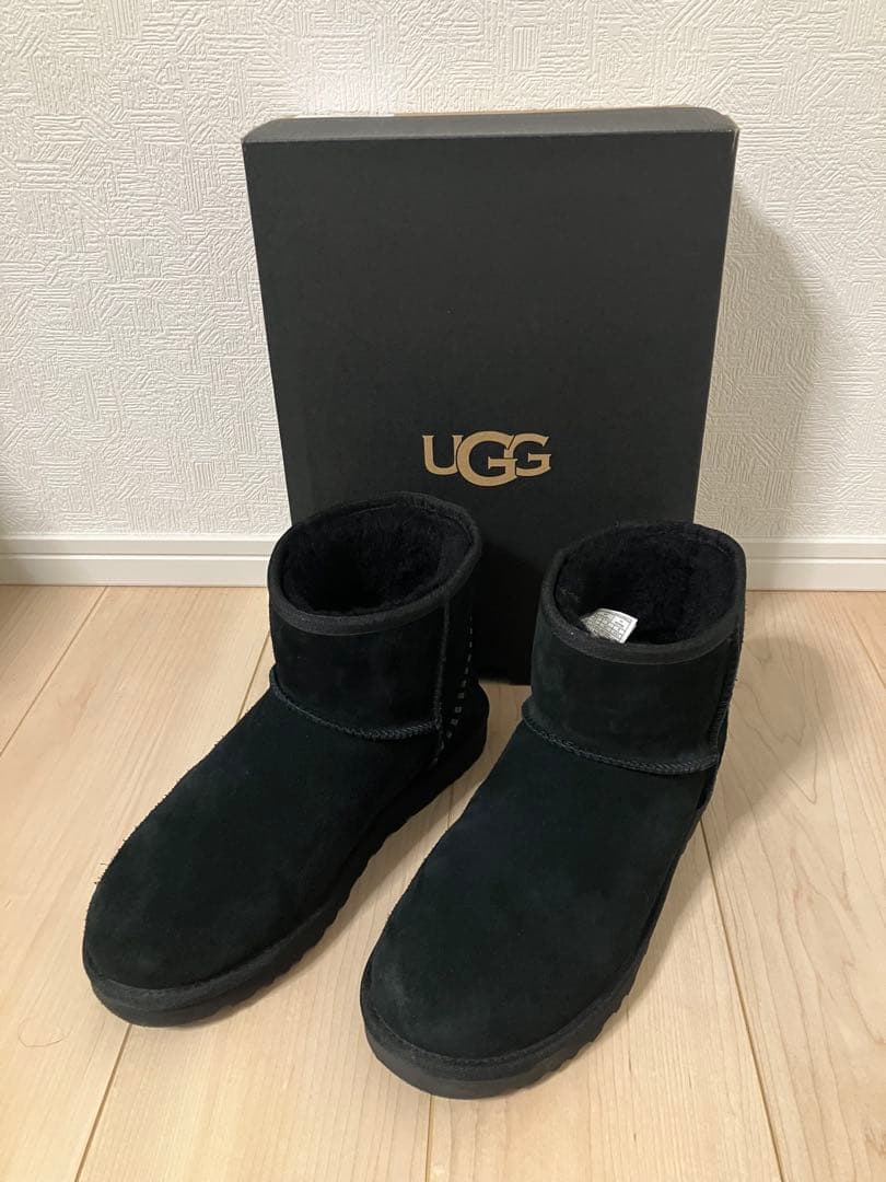 【ao】UGG ブラック ムートンブーツ