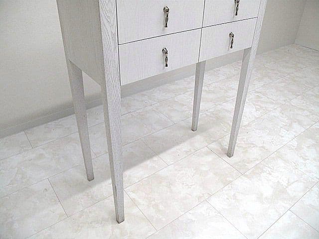 モダンデザイン　ホワイトコンソールテーブル　サイドボード　リビングボード