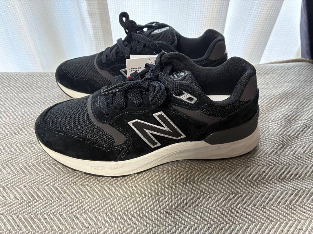 New Balance 880 ブラック スニーカー 24.5