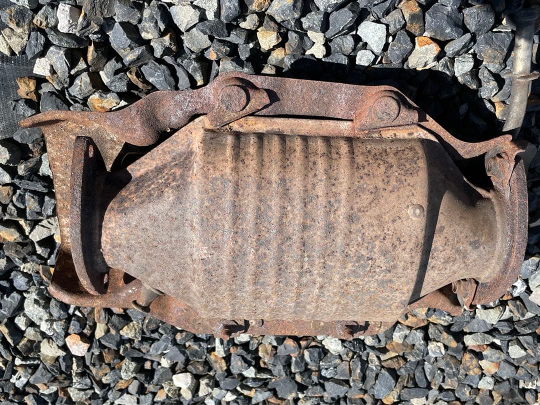 20ソアラ gz20 希少 純正触媒