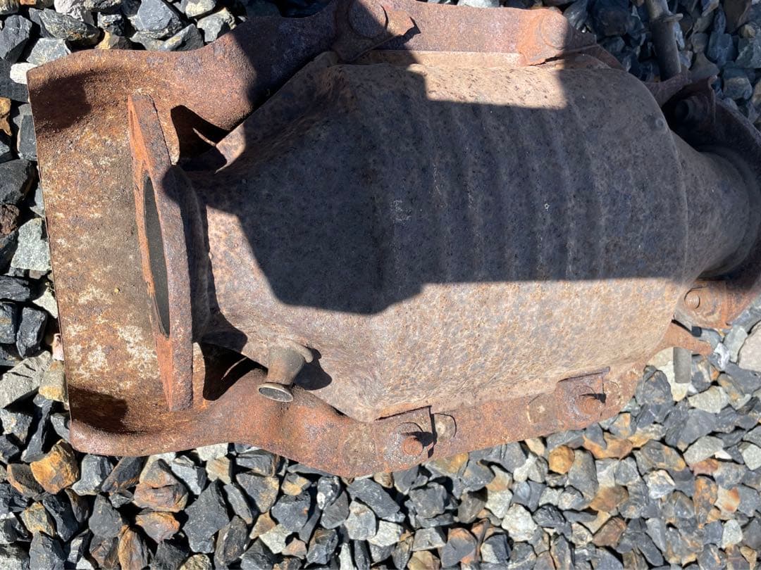 20ソアラ gz20 希少 純正触媒