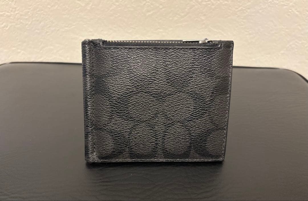 【COACH】メンズ 二つ折り財布 マネークリップ 小銭入れ付　値下げしました。